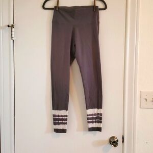 Aerie Grey & White Boho Leggings Medium